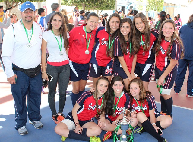 他时常通过 他时常通过